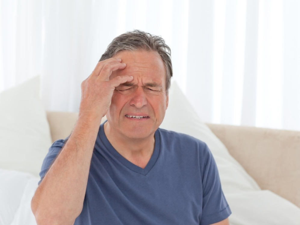 眼睛胀痛的原因