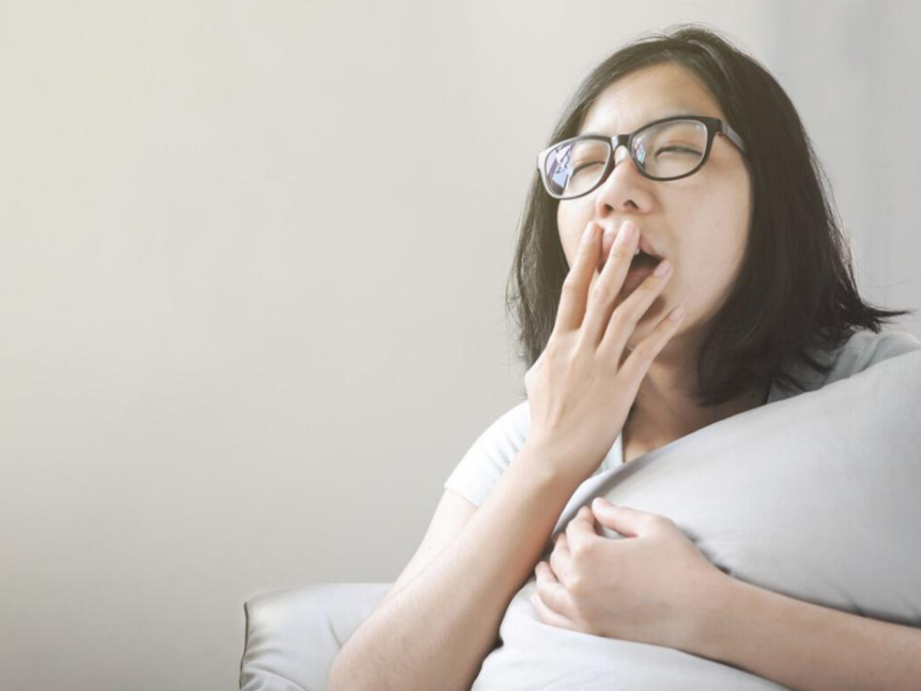 不同人睡前喝水对眼压的影响 不同人睡前喝水对眼压的影响